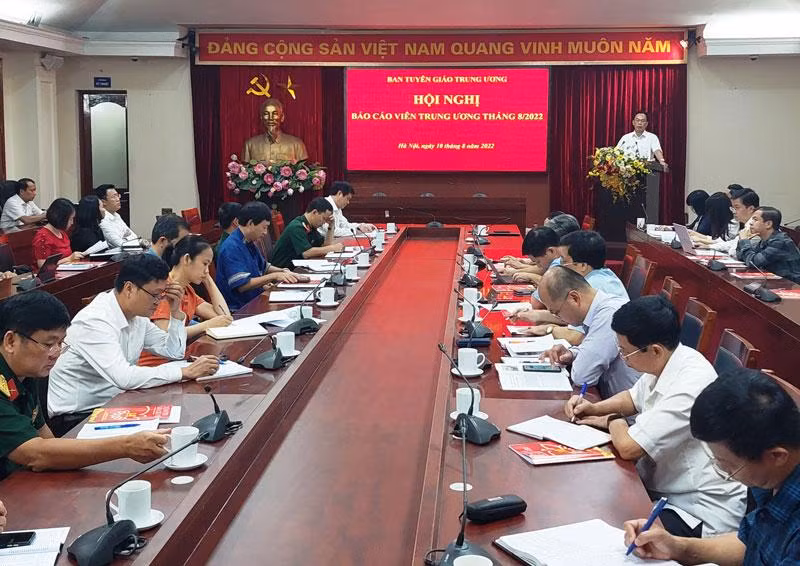 Hội nghị Báo cáo viên Trung ương tháng 8/2022.