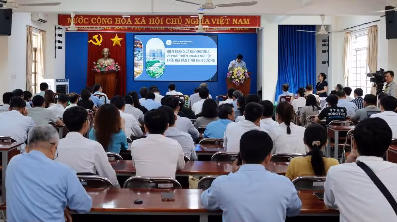 Toàn cảnh buổi hội thảo.