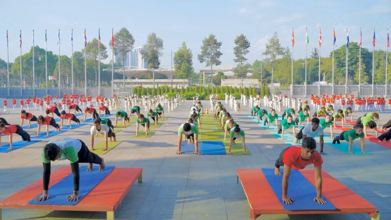 Tiết mục Yoga của của các Câu lạc bộ tại liên hoan.