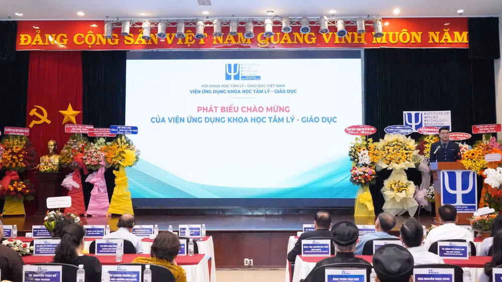 Quang cảnh buổi lễ kỷ niệm 3 năm thành lập Viện ( IAPE ) (1/4/2021 – 1/4/2024)