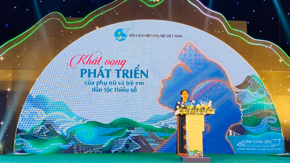 Chủ tịch Hội Liên hiệp Phụ nữ Việt Nam Hà Thị Nga phát biểu tại chương trình.