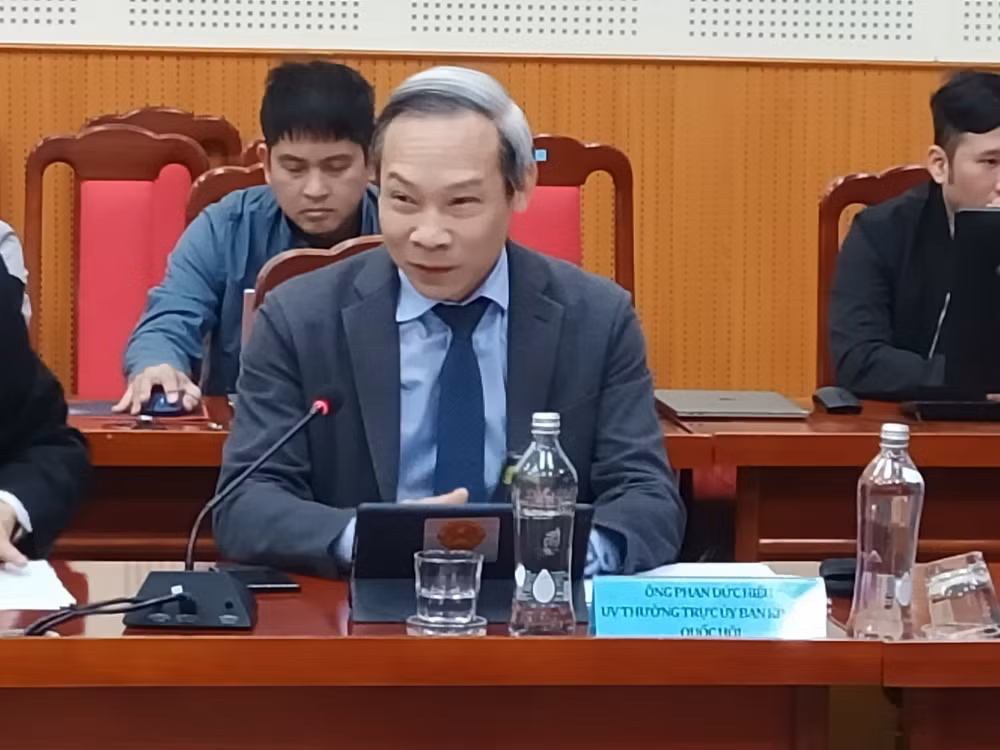 Ông Phan Đức Hiếu phát biểu tại buổi tọa đàm.