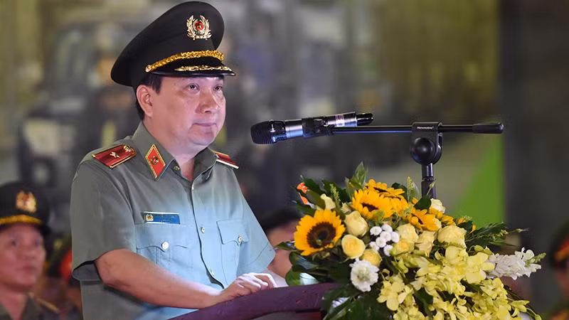 Thiếu tướng Nguyễn Sỹ Quang, Giám đốc Công an tỉnh Đồng Nai, phát biểu tại lễ ra quân.