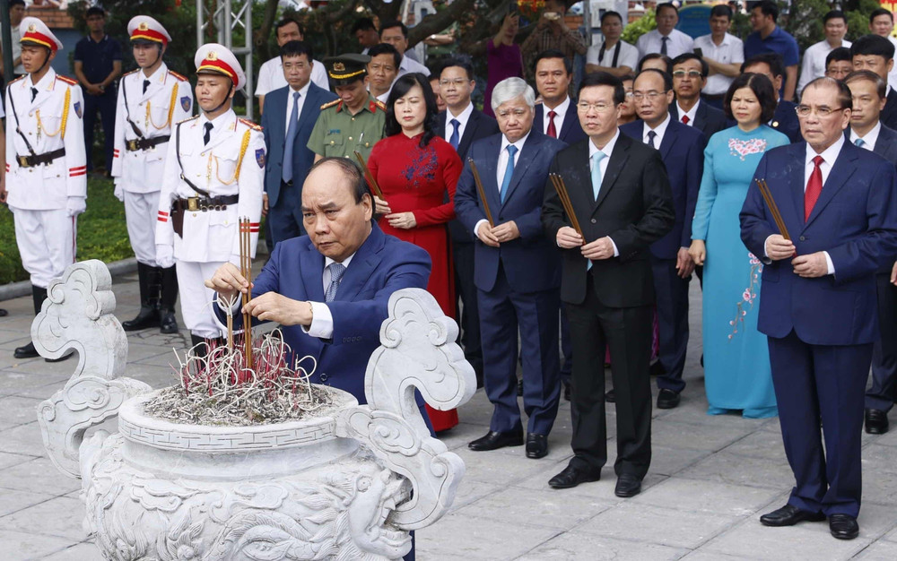 Image hình ảnh hình ảnh hình ảnh hình ảnh hình ảnh Phó Chủ tịch Xuân - Hình ảnh lễ kỷ niệm 110 năm ngày sinh Tổng Bí thư Nguyễn Văn Cừ ...
