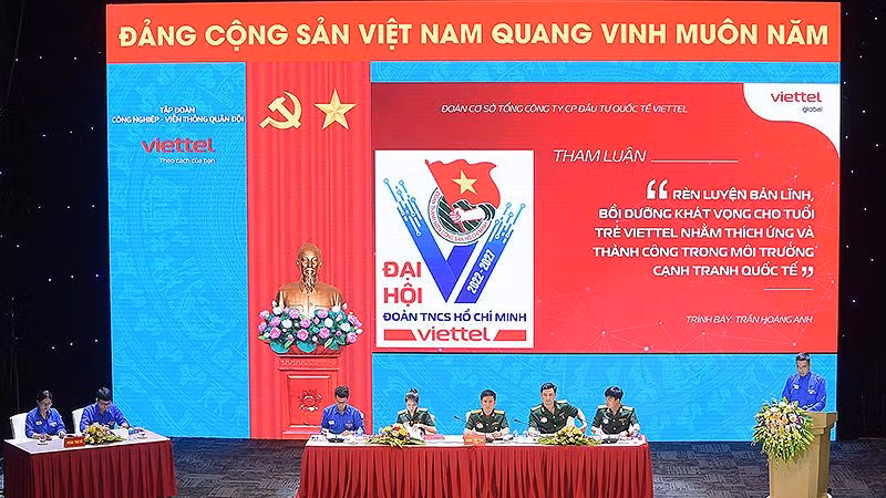 Các đại biểu trình bày tham luận tại Đại hội.