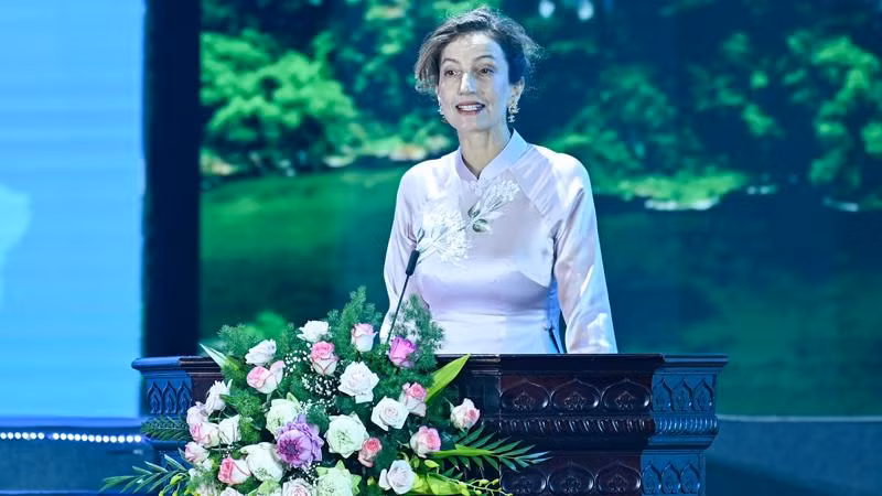 Tổng Giám đốc UNESCO Audrey Azoulay phát biểu tại lễ kỷ niệm. (Ảnh: DUY LINH)