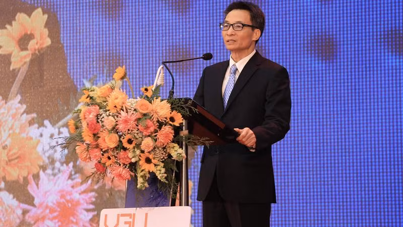 Phó Thủ tướng Chính phủ Vũ Đức Đam phát biểu ý kiến tại buổi lễ.