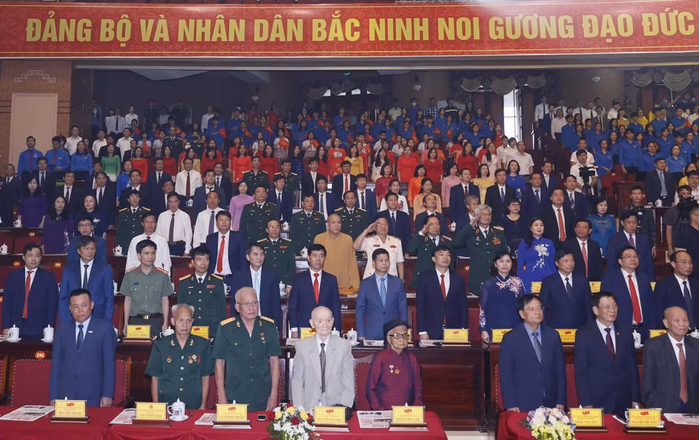 Các đại biểu dự Lễ kỷ niệm 110 năm ngày sinh Tổng Bí thư Nguyễn Văn Cừ (9/7/1912-9/7/2022). (Ảnh: TTXVN) Các đại biểu dự Lễ kỷ niệm 110 năm ngày sinh Tổng Bí thư Nguyễn Văn Cừ (9/7/1912-9/7/2022). (Ảnh: TTXVN)