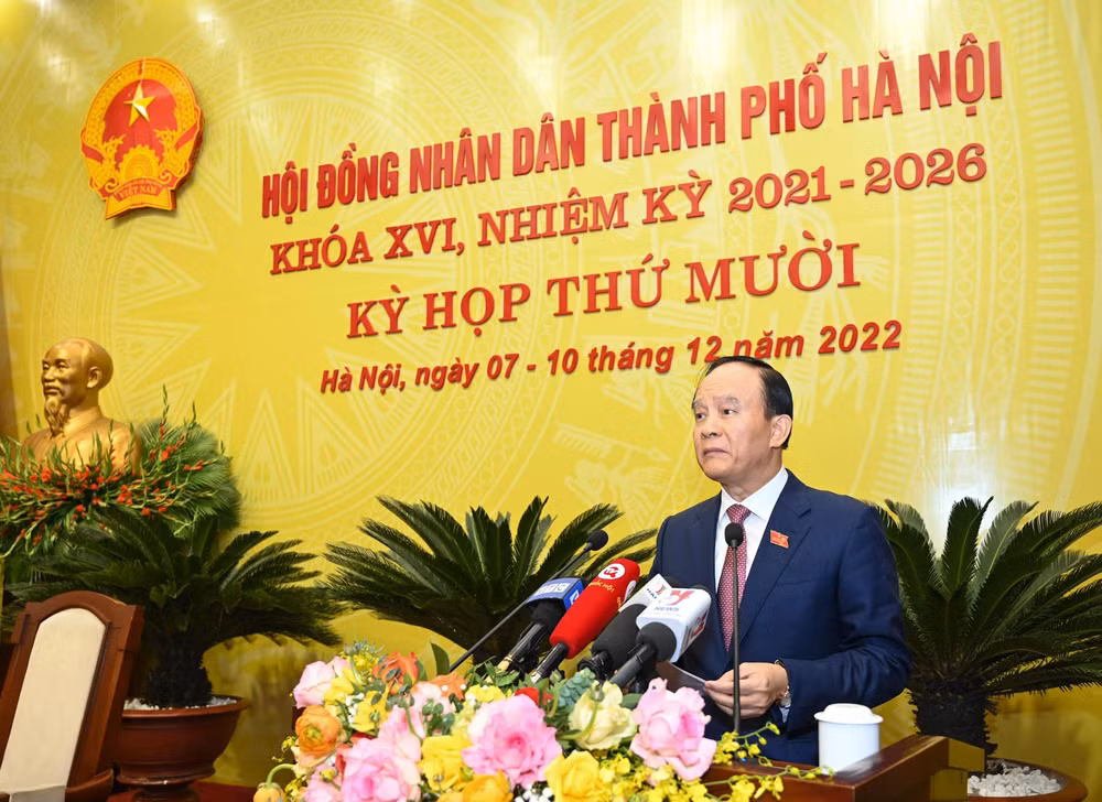 Chủ tịch Hội đồng nhân dân thành phố Nguyễn Ngọc Tuấn phát biểu khai mạc kỳ họp.