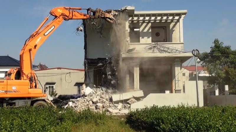 Xử lý vi phạm đất đai, trật tự xây dựng tại huyện Sóc Sơn.