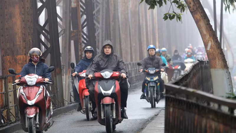 Khu vực Hà Nội có mưa nhỏ vài nơi, sáng sớm có sương mù, trời rét. (Ảnh minh họa)