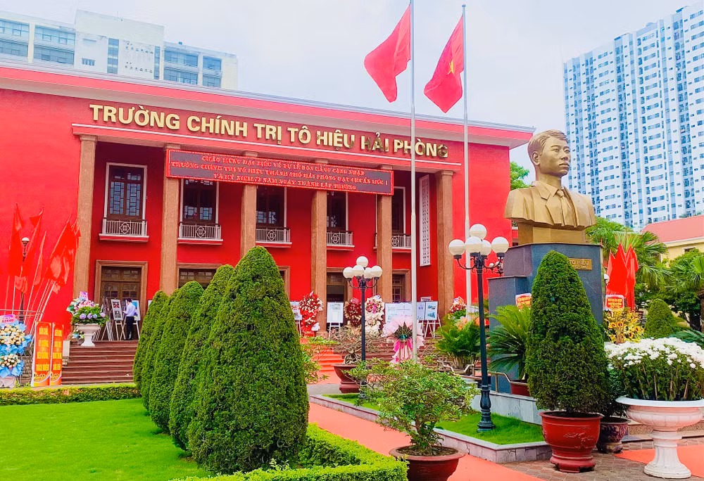 Trường Chính trị Tô Hiệu (Hải Phòng).
