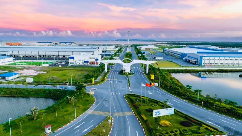 Các khu công nghiệp trong Khu Kinh tế ven biển phía nam được xây dựng theo hướng hiện đại, đồng bộ theo mô hình tăng trưởng xanh, bền vững. (Ảnh minh họa)