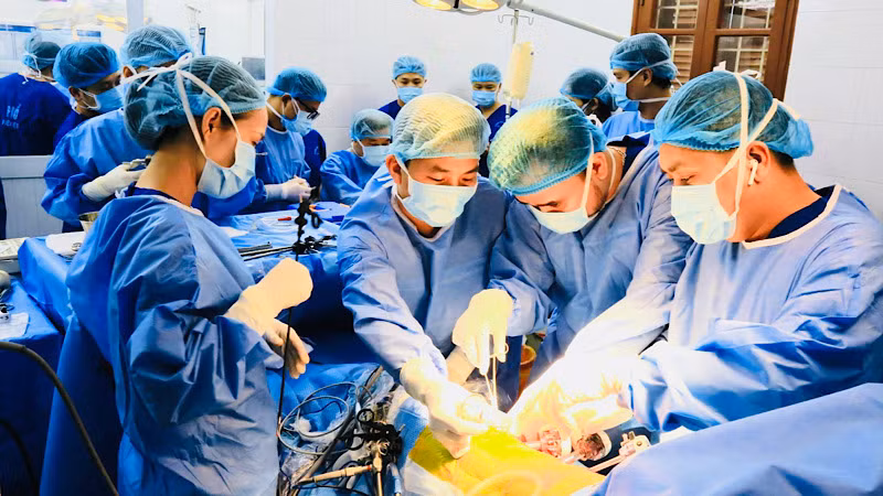 Thực hiện ca ghép thận đầu tiên tại Bệnh viện hữu nghị Việt Tiệp (Hải Phòng).