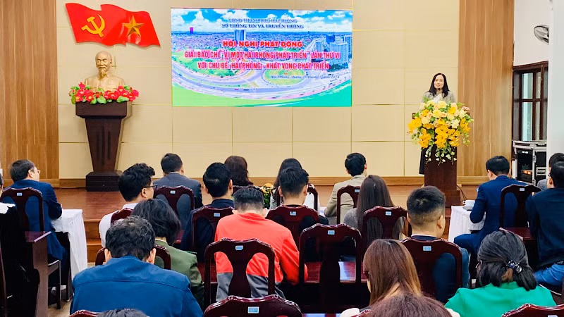 Quang cảnh phát động Giải Báo chí "Vì một Hải Phòng phát triển" lần thứ 6.