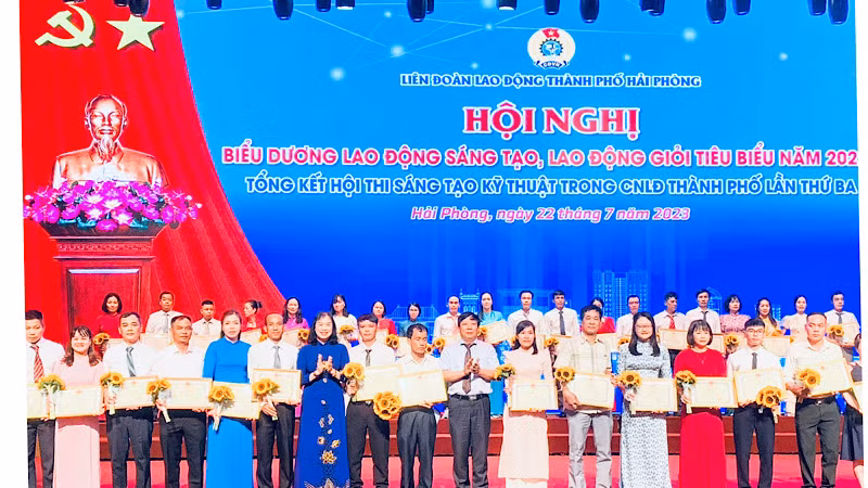 Phong trào "Lao động giỏi, Lao động sáng tạo" luôn lan tỏa mạnh mẽ, thu hút đông đảo công nhân viên chức lao động toàn thành phố Cảng tham gia.