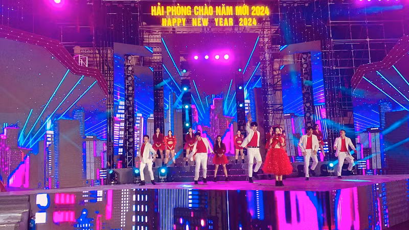 Chào đón năm mới 2024.