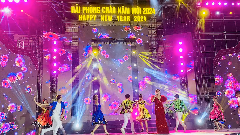 Chương trình nghệ thuật sôi động chào đón năm 2024.