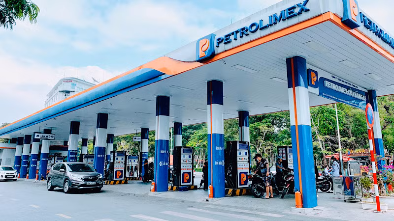 Hiện các điểm bán lẻ xăng dầu của Công ty xăng dầu của Công ty Xăng dầu khu vực 3 trên địa bàn thành phố Hải Phòng đã triển khai hóa đơn điện tử cho khách hàng trên từng lần bán.