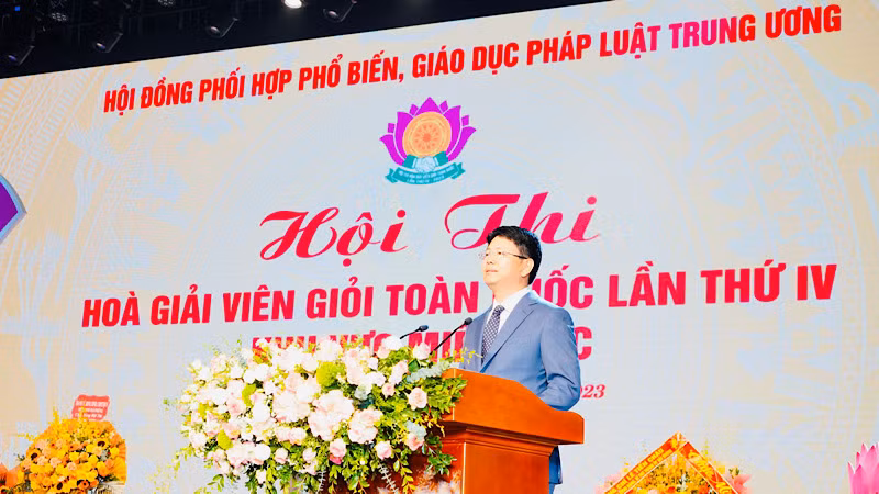 Thứ trưởng Bộ Tư pháp Nguyễn Thanh Tịnh phát biểu tại khai mạc Hội thi Hòa giải viên giỏi.