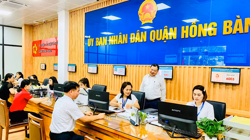 Nhiều lĩnh vực liên quan người dân, doanh nghiệp được thành phố Hải Phòng phân cấp cho chính quyền cấp huyện, xã thực hiện.