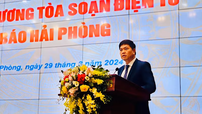 Phó Chủ tịch Ủy ban nhân dân thành phố Hải Phòng Hoàng Minh Cường phát biểu tại lễ khai trương Tòa soạn điện tử.