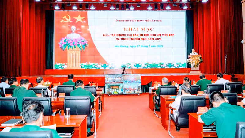 Quang cảnh khai mạc diễn tập phòng thủ dân sự ứng phó với siêu bão và tìm kiếm, cứu nạn thành phố Hải Phòng, năm 2023.