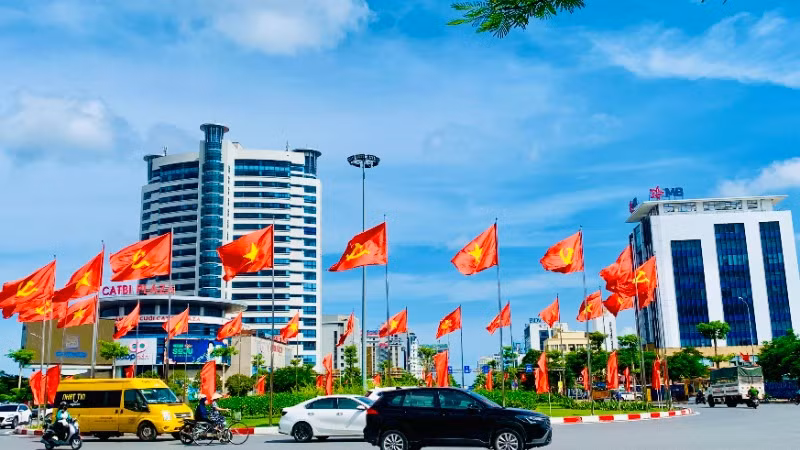 Thành phố Hải Phòng đang phát triển mạnh mẽ về mọi mặt.
