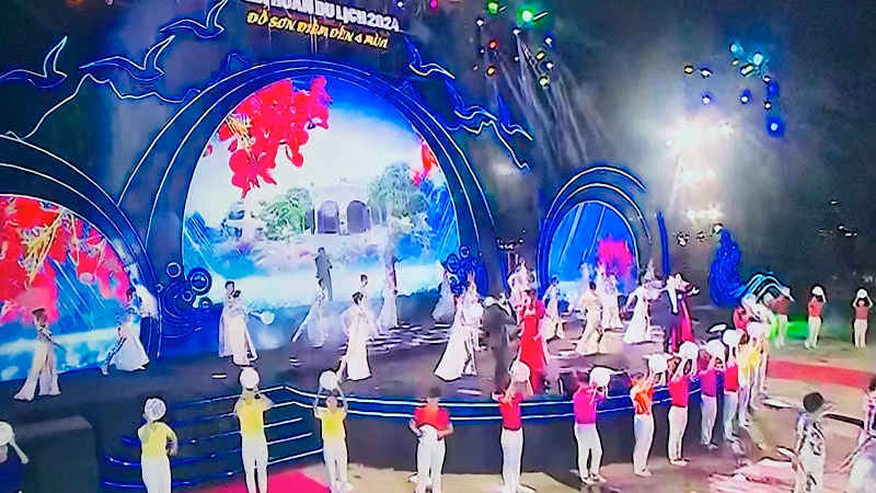 Khai mạc Liên hoan du lịch "Đồ Sơn-Điểm đến 4 mùa".