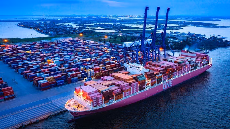 Cảng biển, logistics luôn là thế mạnh của Hải Phòng cần phải phát huy.