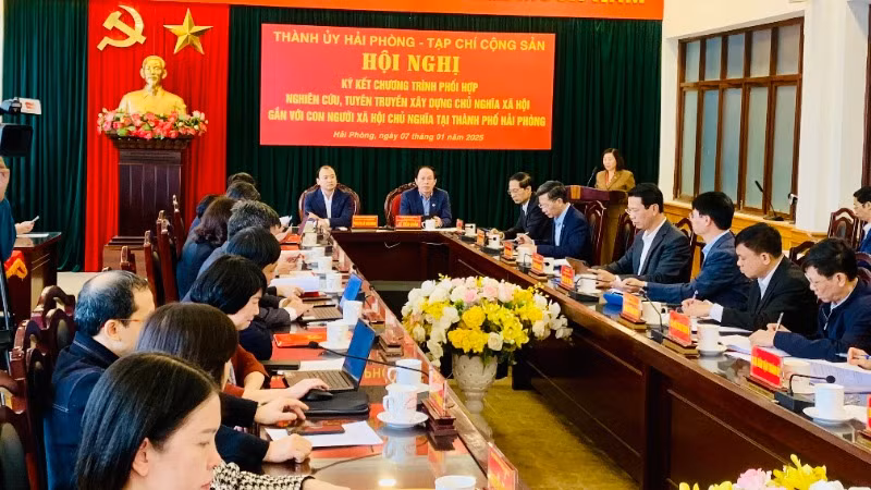 Quang cảnh hội nghị.