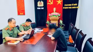 Công an thành phố Hải Phòng xử lý phạt cá nhân đưa tin sai sự thật trên mạng xã hội.