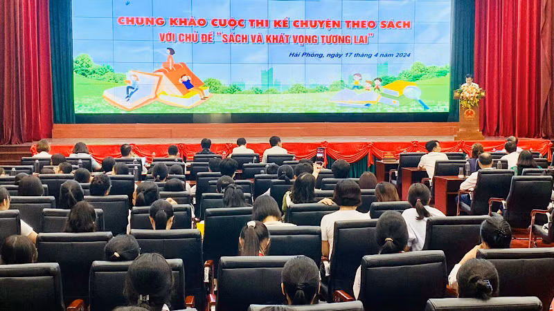 Giám đốc Sở Thông tin và Truyền thông Hải Phòng Phạm Văn Tuấn phát biểu khai mạc cuộc thi.