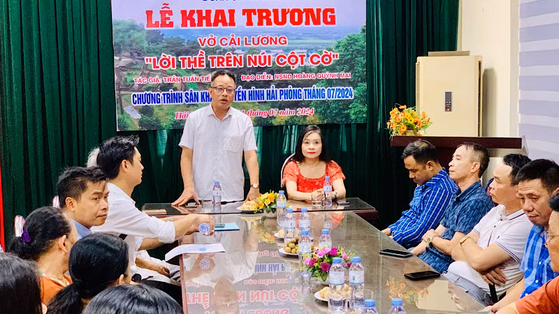 Trưởng đoàn Cải lương Hải Phòng Vũ Gia Thùy chia sẻ về vở diễn.