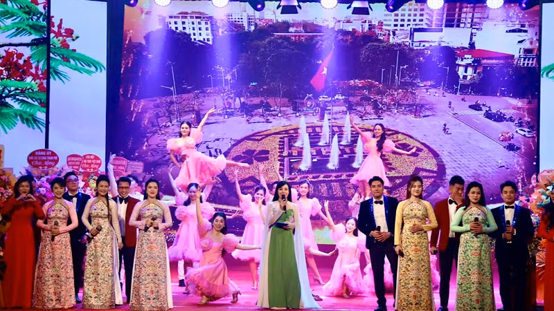 Nhiều chương trình biểu diễn nghệ thuật của đoàn được công chúng đánh giá cao.