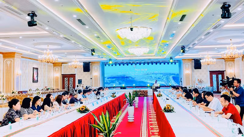 Quang cảnh tọa đàm.