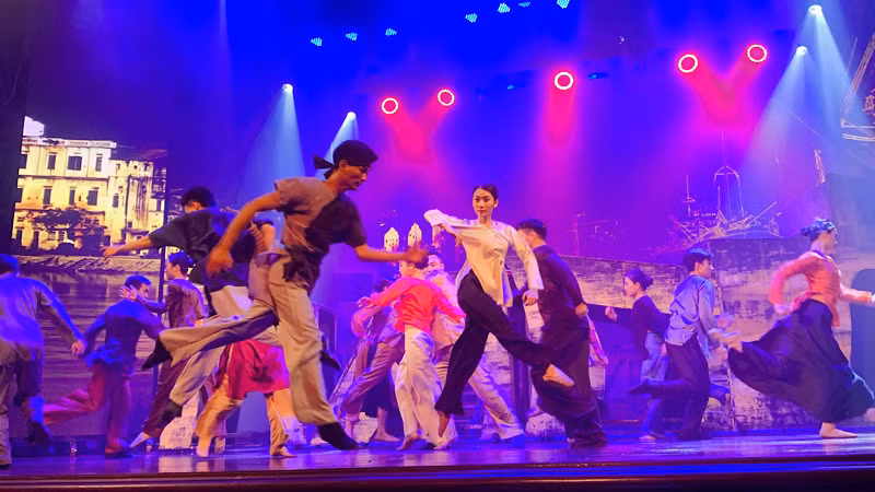 Vở ca kịch "Bỉ vỏ" được Đoàn Ca múa Hải Phòng dàn dựng thành công trên sân khấu Hải Phòng.