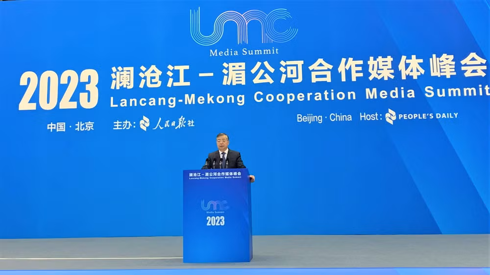 Ông Lý Thư Lỗi, Ủy viên Bộ Chính trị, Bí thư Ban Bí thư, Trưởng Ban Tuyên truyền Trung ương Đảng Cộng sản Trung Quốc phát biểu khai mạc. (Ảnh: HỮU HƯNG)