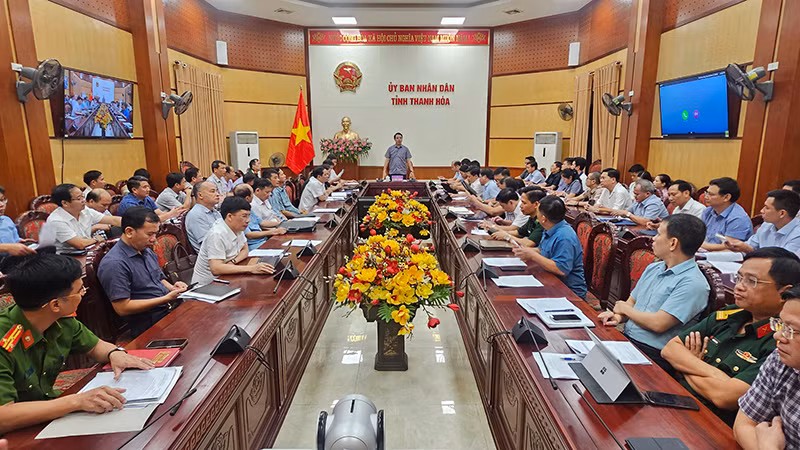 Ban Chỉ huy phòng, chống thiên tai, tìm kiếm cứu nạn tỉnh Thanh Hóa họp trực tuyến về công tác chuẩn bị, ứng phó với bão số 3.