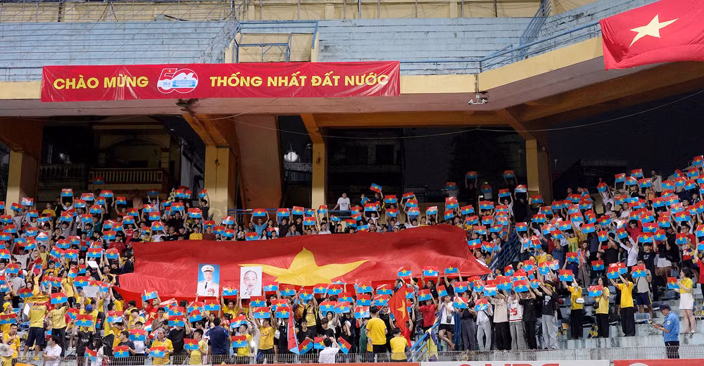 Hình ảnh đẹp trên sân vận động Hàng Đẫy tối 25/4.