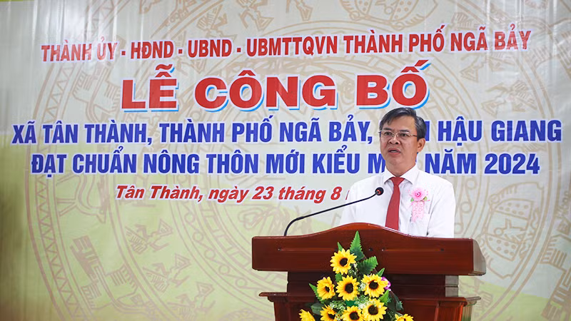 Phó Chủ tịch Thường trực Ủy ban nhân dân tỉnh Hậu Giang Trương Cảnh Tuyên phát biểu tại buổi lễ.