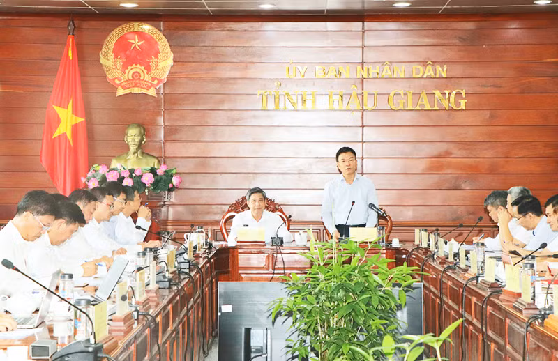 Quang cảnh buổi làm việc.