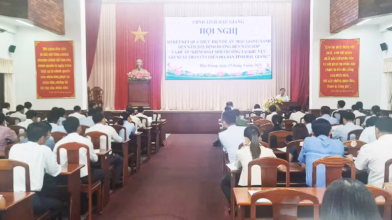 Quang cảnh hội nghị.