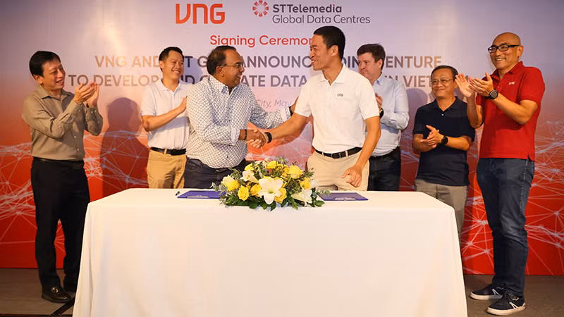 Quang cảnh lễ ký kết hợp tác giữa STT GDC và VNG.