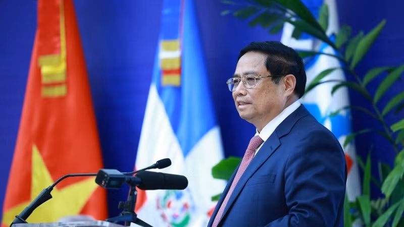 Thủ tướng Phạm Minh Chính phát biểu chính sách tại Học viện Ngoại giao, Bộ Ngoại giao Cộng hòa Dominica. (Ảnh: TTXVN)