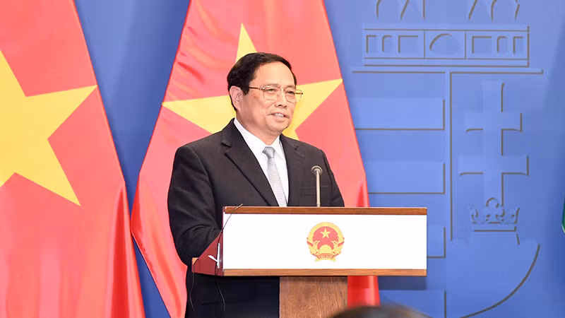 Thủ tướng Phạm Minh Chính phát biểu ý kiến tại buổi họp báo.