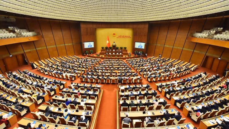 Kỳ họp thứ 9 Quốc hội khóa XV sẽ thông qua nhiều quyết sách quan trọng để phát triển kinh tế. (Ảnh: DUY LINH)