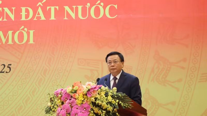 Đồng chí Nguyễn Xuân Thắng, Ủy viên Bộ Chính trị, Giám đốc Học viện Chính trị quốc gia Hồ Chí Minh, Chủ tịch Hội đồng lý luận Trung ương phát biểu khai mạc Hội thảo.