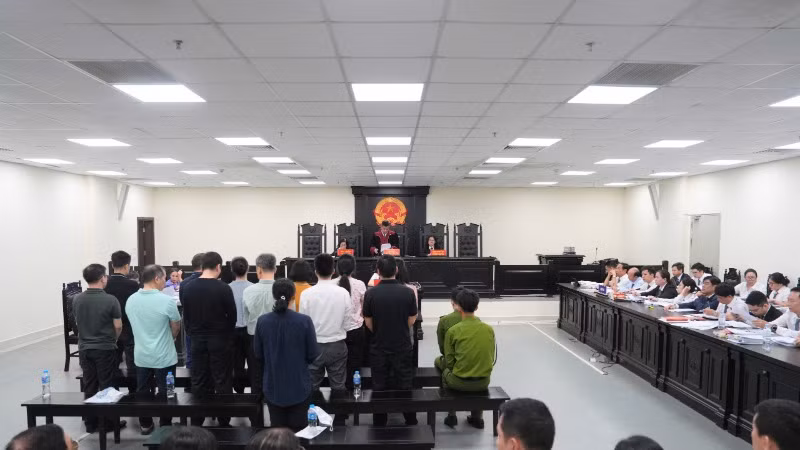 Toàn cảnh phiên tòa.