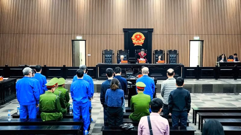 Quang cảnh phiên tòa tuyên án các bị cáo.